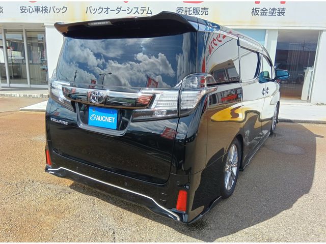 TOYOTA VELLFIRE 2017
