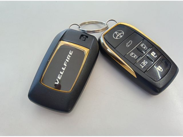 TOYOTA VELLFIRE 2017