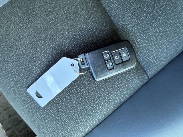 TOYOTA NOAH 4WD 2020