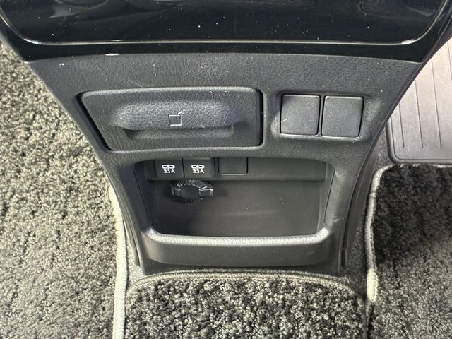 TOYOTA NOAH 4WD 2020