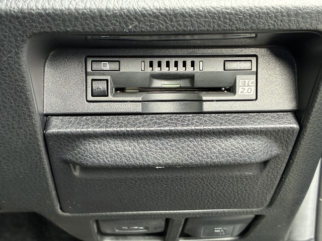 TOYOTA NOAH 4WD 2020