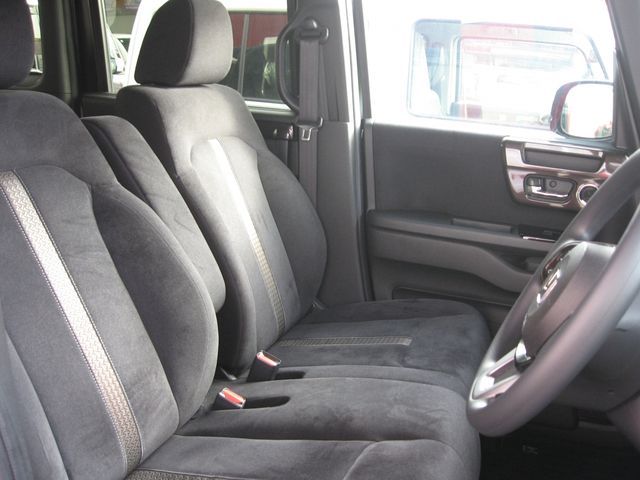 HONDA N BOX CUSTOM 2018