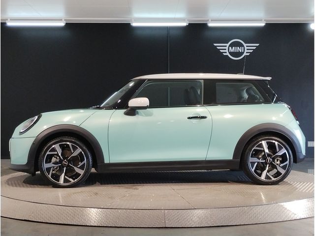 BMW MINI COOPER 2024