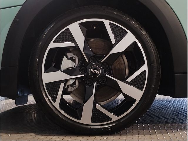 BMW MINI COOPER 2024