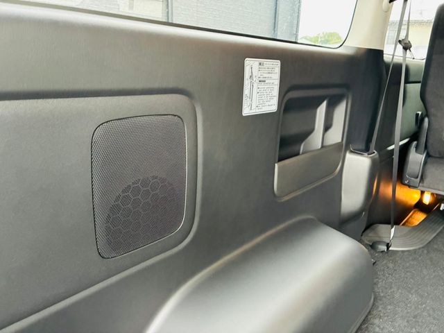 TOYOTA HIACE van 2WD 2025