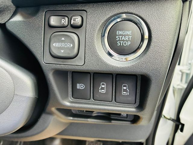 TOYOTA HIACE van 2WD 2025