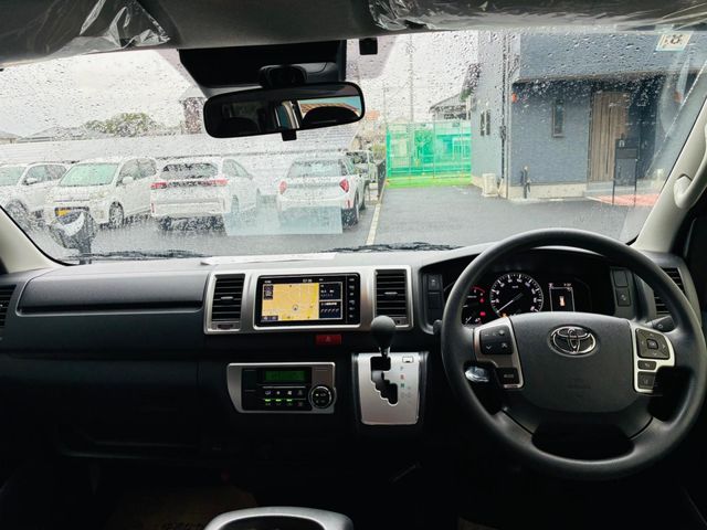 TOYOTA HIACE van 2WD 2025