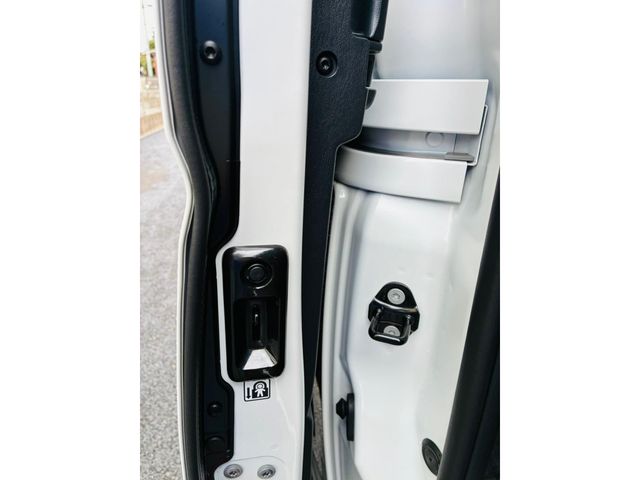 TOYOTA HIACE van 2WD 2025