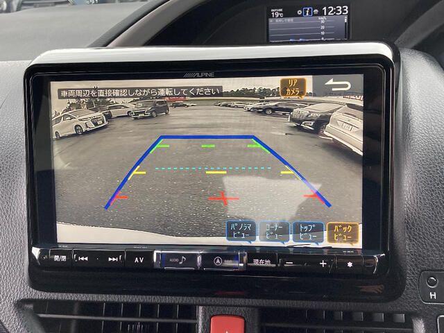 TOYOTA VOXY 4WD 2019