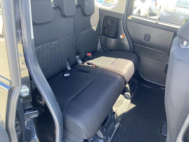 TOYOTA ROOMY 4WD 2018