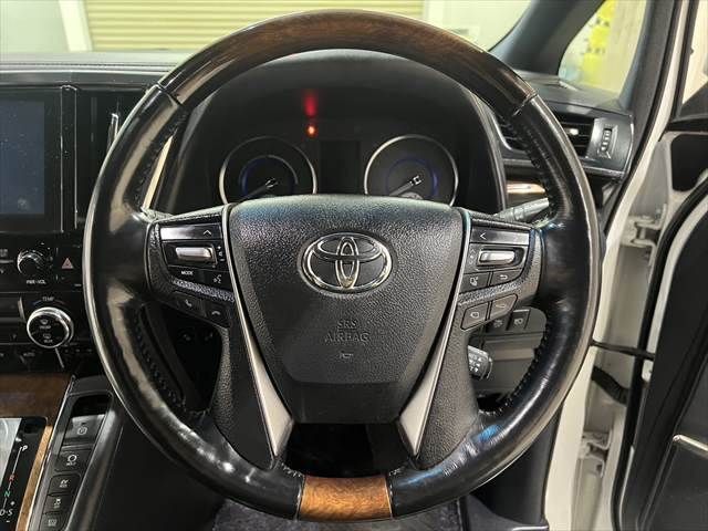 TOYOTA VELLFIRE  HYBRID 4WD 2017