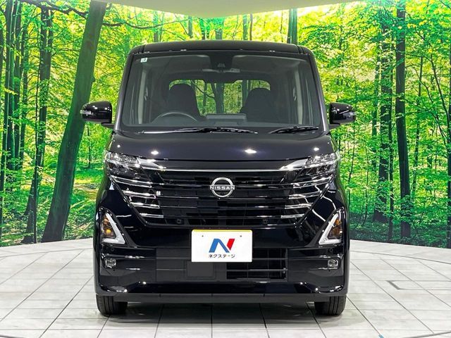 NISSAN ROOX 2025