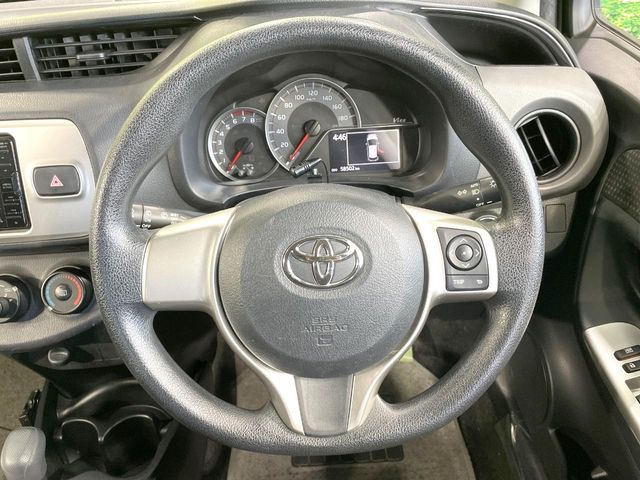 TOYOTA VITZ 2015