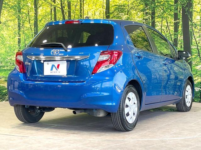 TOYOTA VITZ 2015