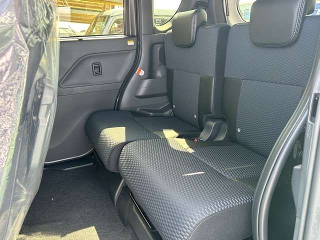 DAIHATSU TANTO CUSTOM 2023