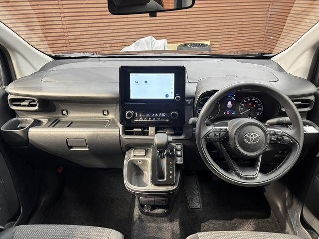 TOYOTA SIENTA HYBRID 2025