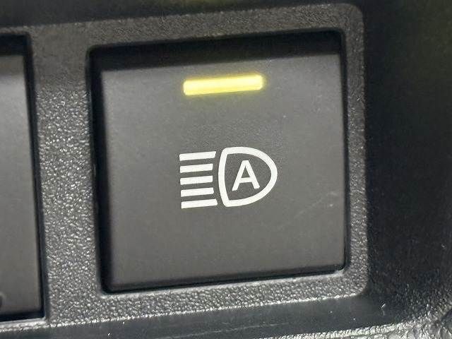 TOYOTA SIENTA HYBRID 2025