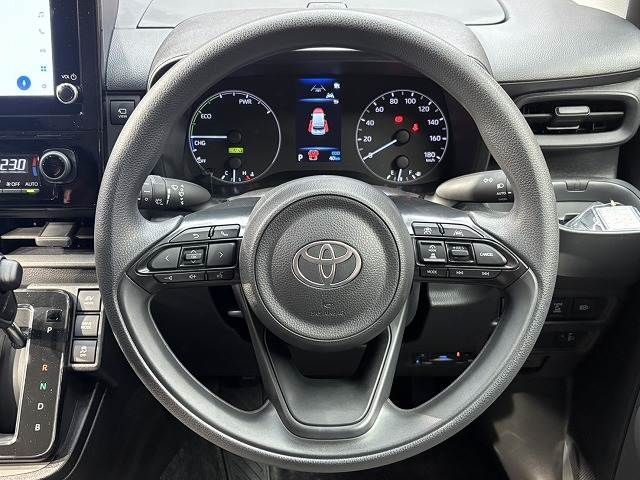 TOYOTA SIENTA HYBRID 2025