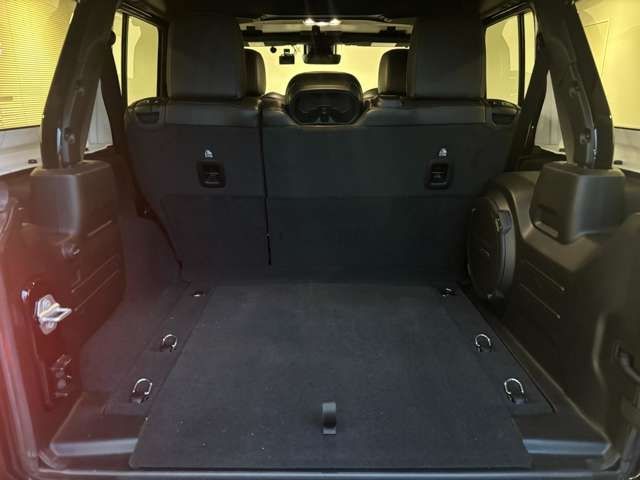 JEEP JEEP WRANGLER UNLIMITED 2023