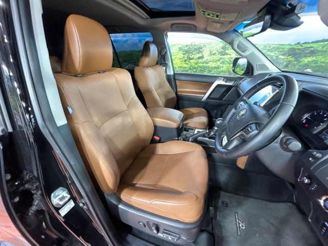 TOYOTA LANDCRUISER PRADO 2022