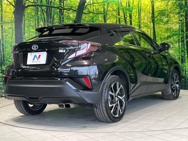 TOYOTA C-HR 2017