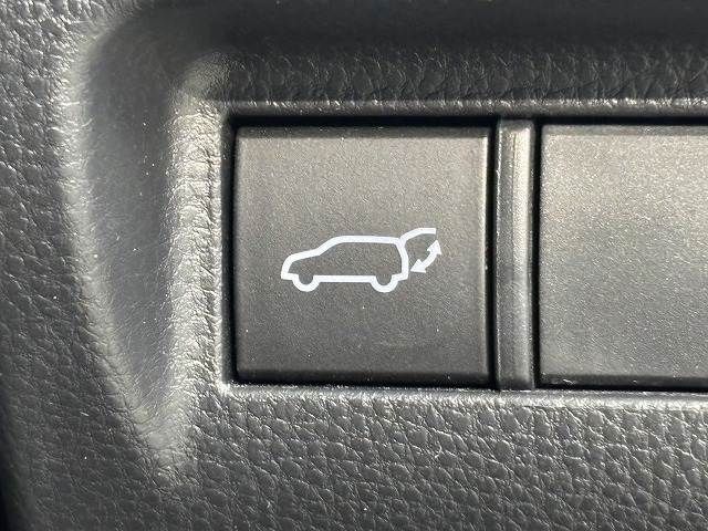 TOYOTA HARRIER 2WD 2022