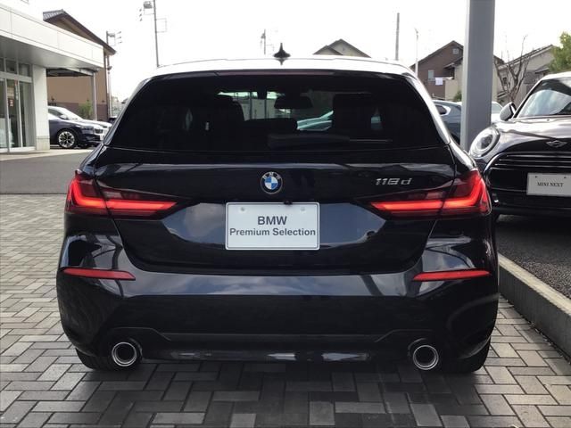 BMW BMW 1series 2021