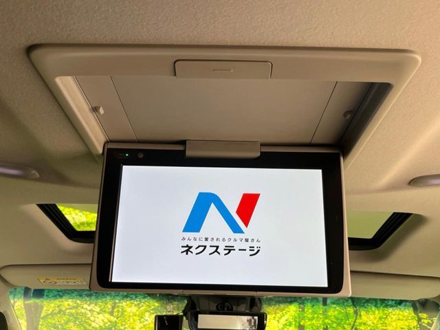 TOYOTA ALPHARD hybrid 4WD 2019