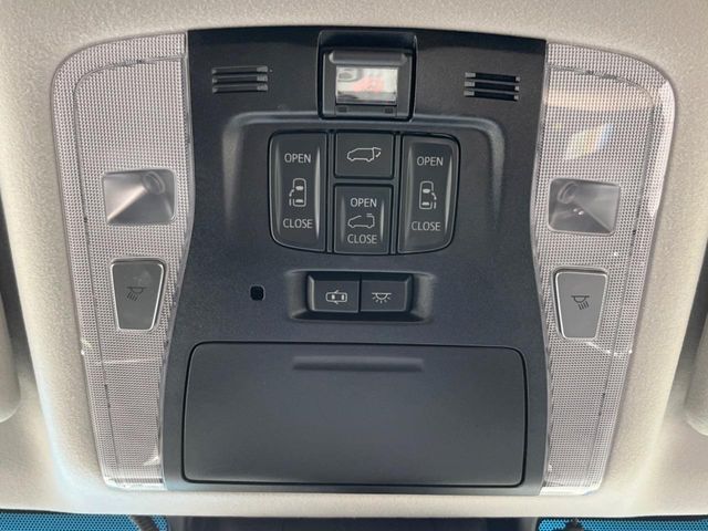 TOYOTA ALPHARD hybrid 4WD 2019