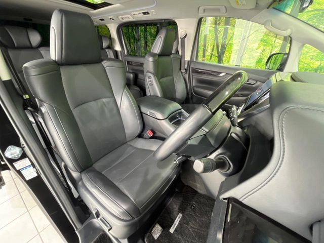 TOYOTA ALPHARD hybrid 4WD 2019