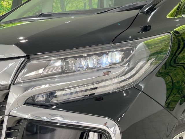 TOYOTA ALPHARD hybrid 4WD 2019