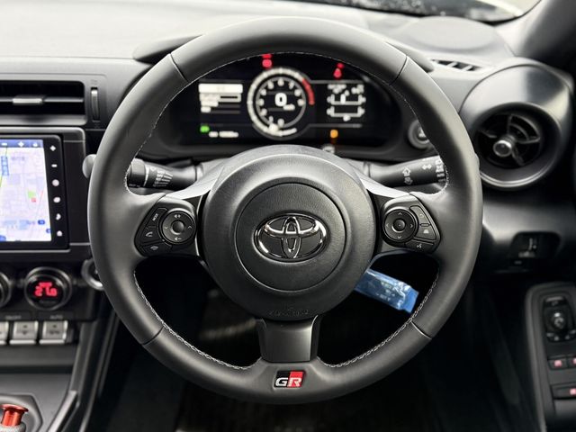 TOYOTA GR86 2024
