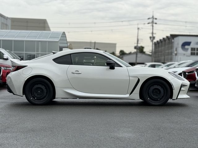 TOYOTA GR86 2024