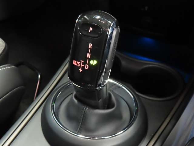 BMW MINI COOPER D CROSSOVER 2023