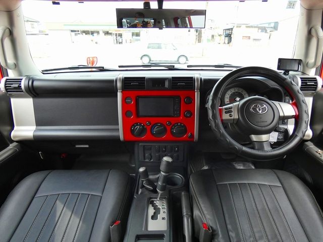 TOYOTA FJ CRUISER 4WD 2011
