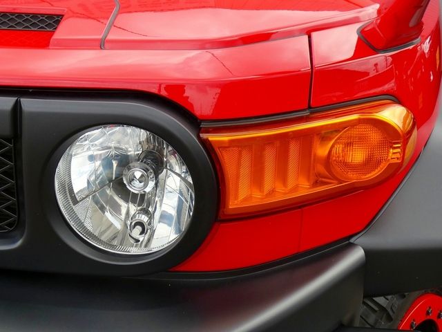 TOYOTA FJ CRUISER 4WD 2011