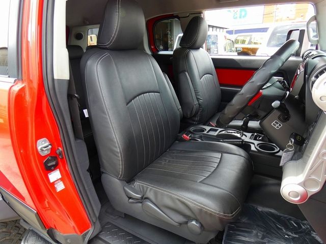 TOYOTA FJ CRUISER 4WD 2011