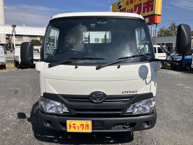 TOYOTA DYNA 2018