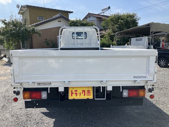 TOYOTA DYNA 2018