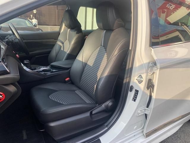 TOYOTA CAMRY HYBRID 2019