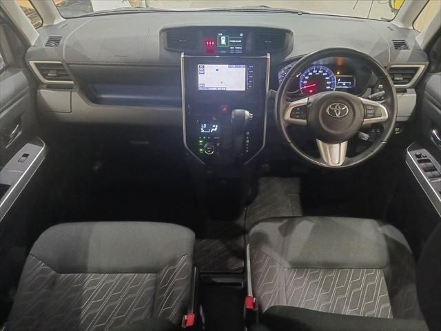 TOYOTA ROOMY 2018
