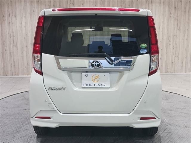 TOYOTA ROOMY 2018