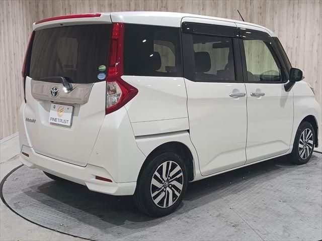 TOYOTA ROOMY 2018