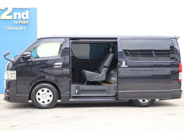 TOYOTA HIACE van 2WD 2018
