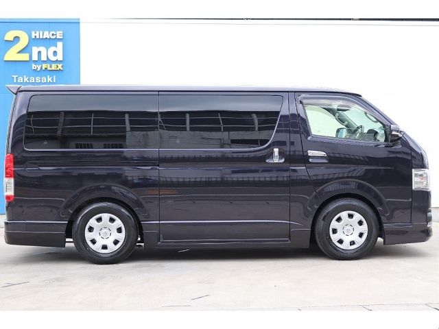 TOYOTA HIACE van 2WD 2018