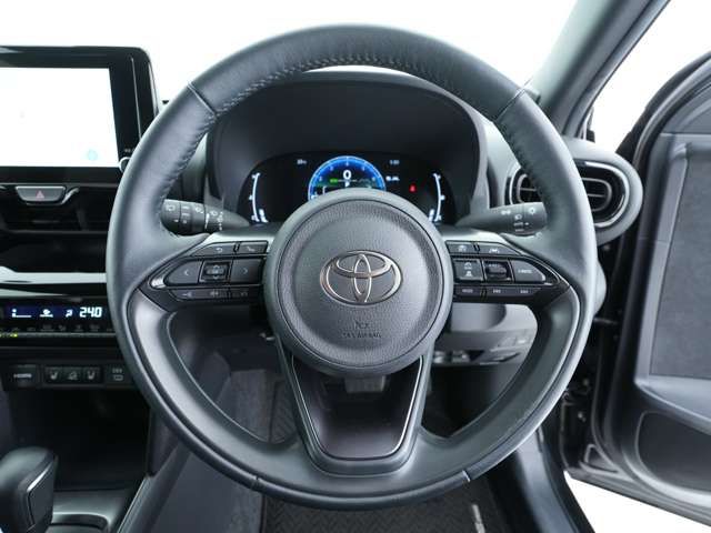 TOYOTA YARIS CROSS 2024