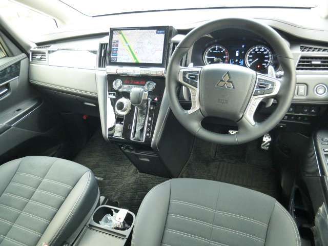 MITSUBISHI DELICA D:5 4WD 2025