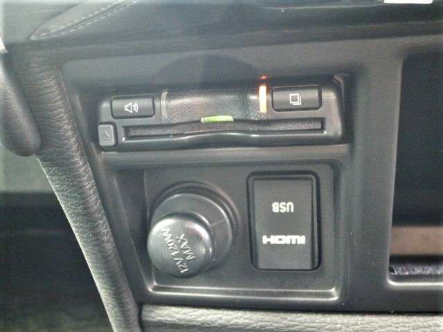 MITSUBISHI DELICA D:5 4WD 2025