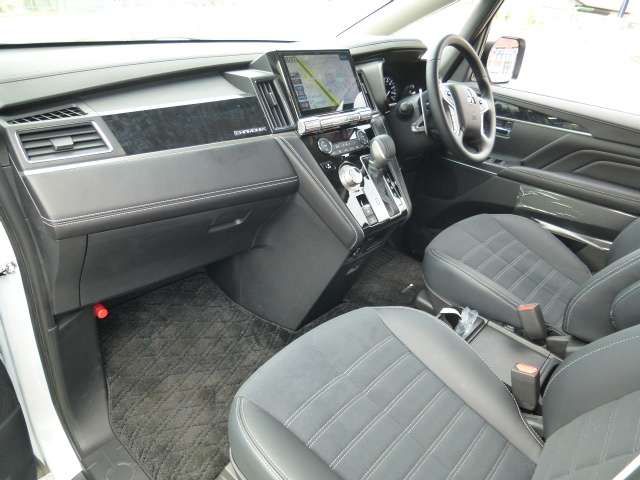 MITSUBISHI DELICA D:5 4WD 2025