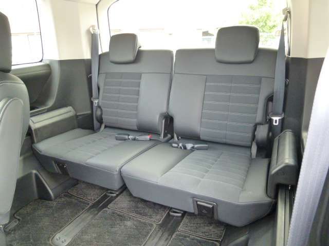 MITSUBISHI DELICA D:5 4WD 2025